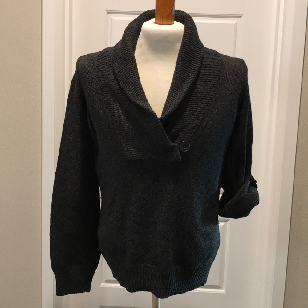 Gap gray sweater small